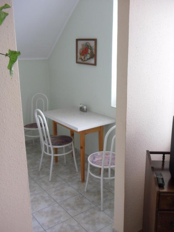 Friends Villa Apartments Hévíz Exteriör bild