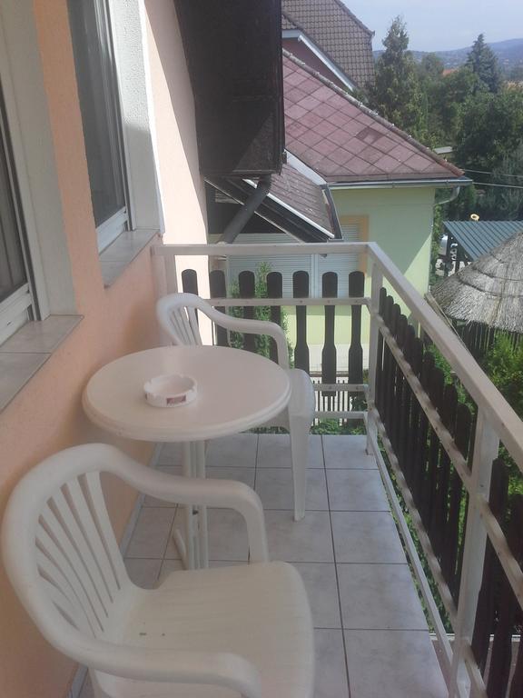 Friends Villa Apartments Hévíz Exteriör bild