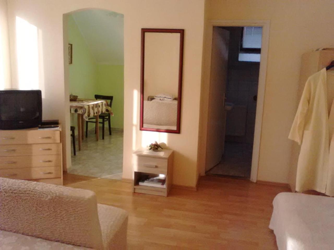 Friends Villa Apartments Hévíz Exteriör bild