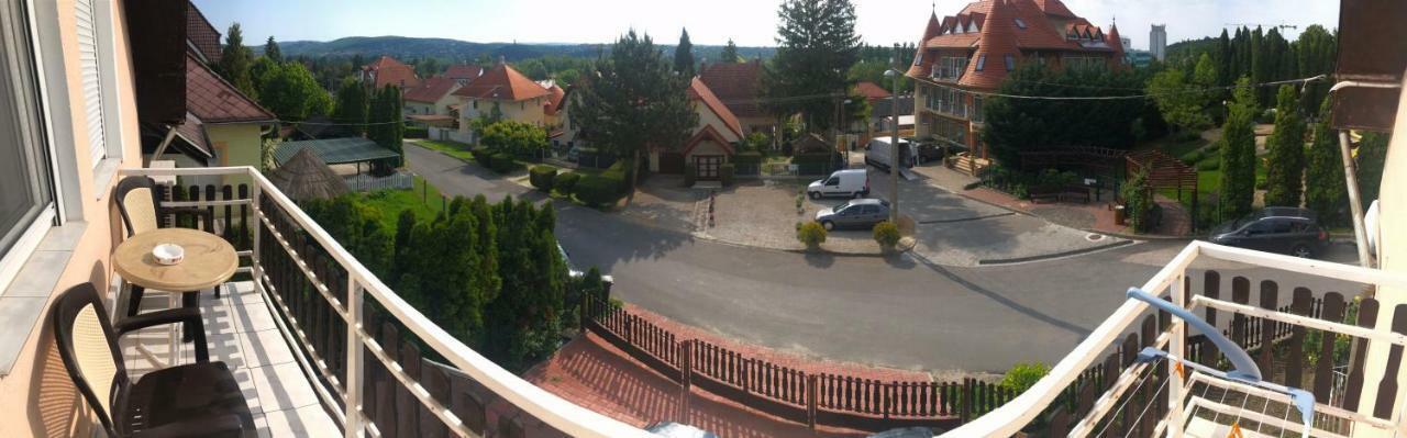 Friends Villa Apartments Hévíz Exteriör bild