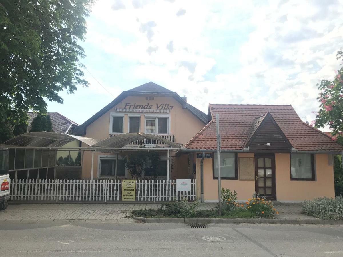 Friends Villa Apartments Hévíz Exteriör bild