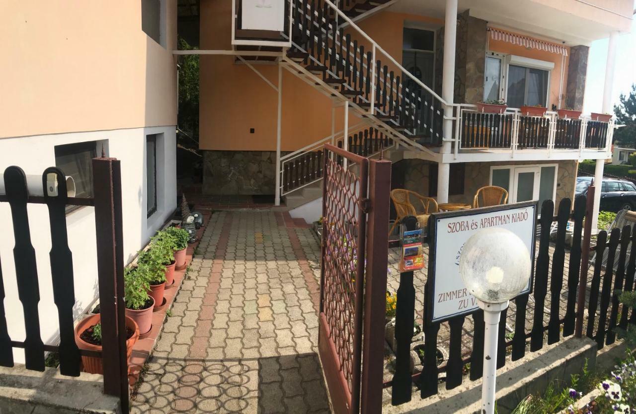 Friends Villa Apartments Hévíz Exteriör bild